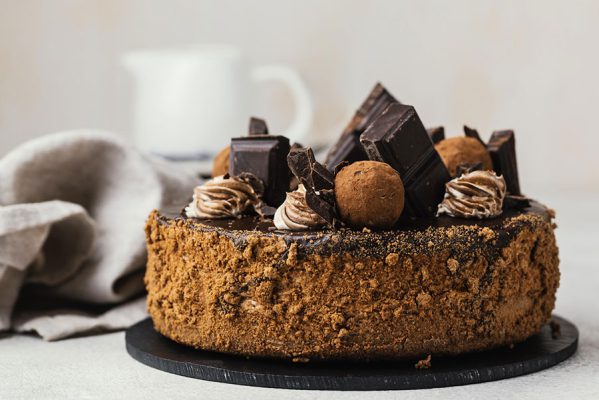 طرز تهیه کیک شکلاتی خانگی خوشمزه به 3 روش آسان